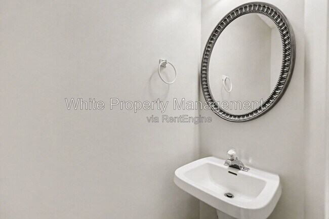 Building Photo - 1716 Starling Ct