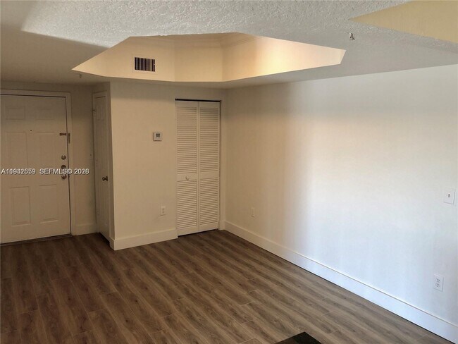 Building Photo - 230 SW 117th Terrace