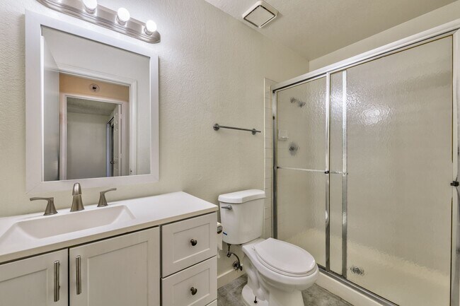 Building Photo - 221 N Lamb Blvd