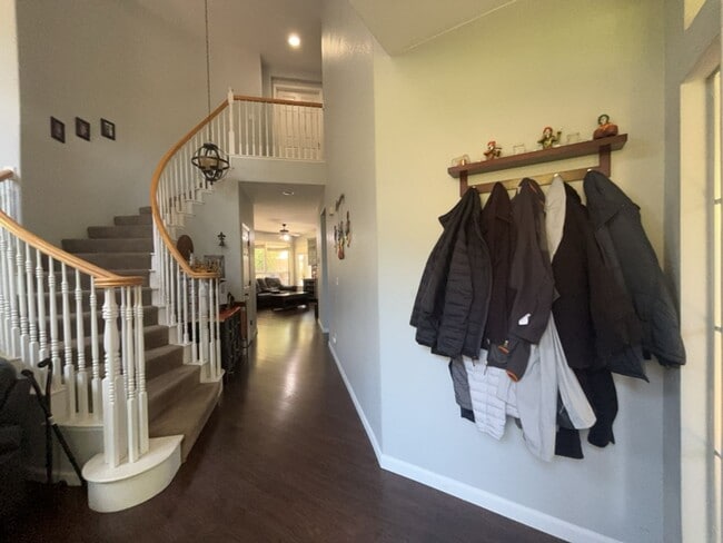 Building Photo - Spacious East Davis Home available in July!