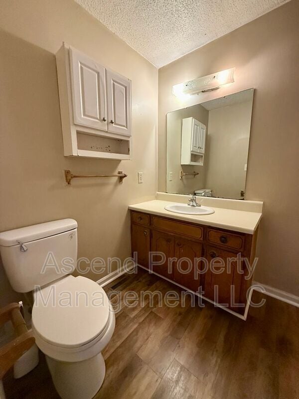 Building Photo - 2705 Georgetown Dr NW