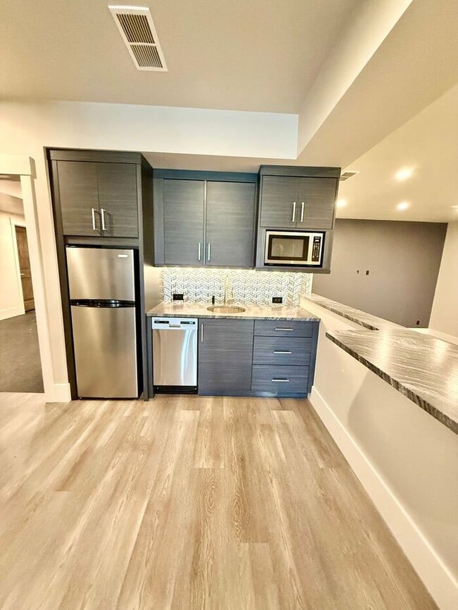 Building Photo - Luxury Golf Retreat in Berthoud with Breat...