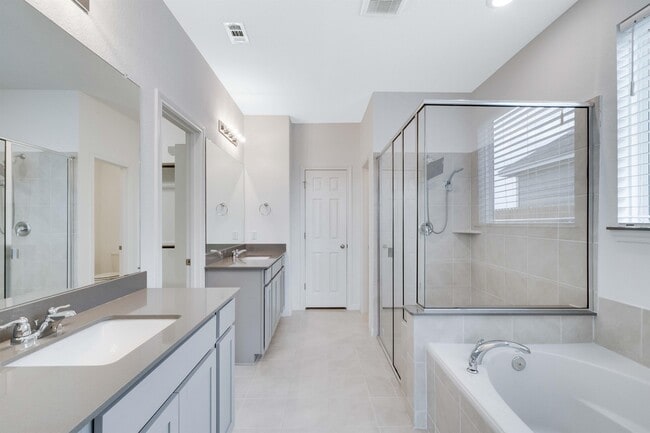 Building Photo - 17629 Shafer Dr