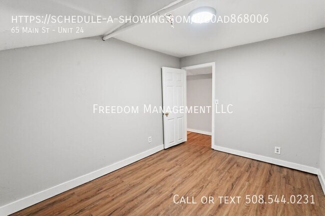 Building Photo - 65 Main St