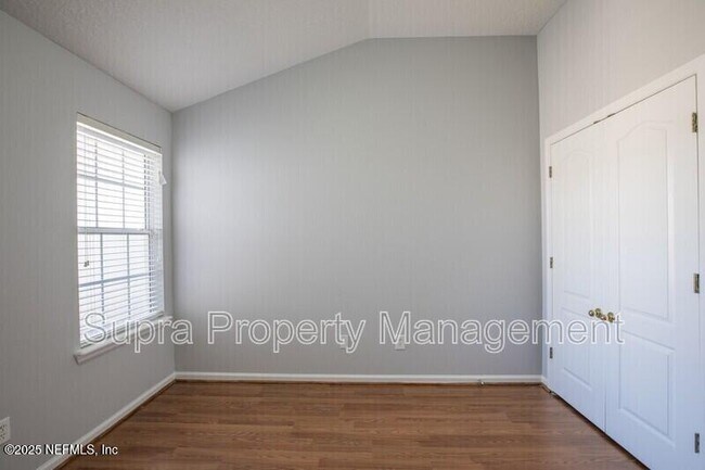 Building Photo - 6092 Bartram Village Dr