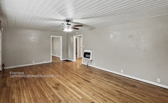 Building Photo - 129 Neal Dr