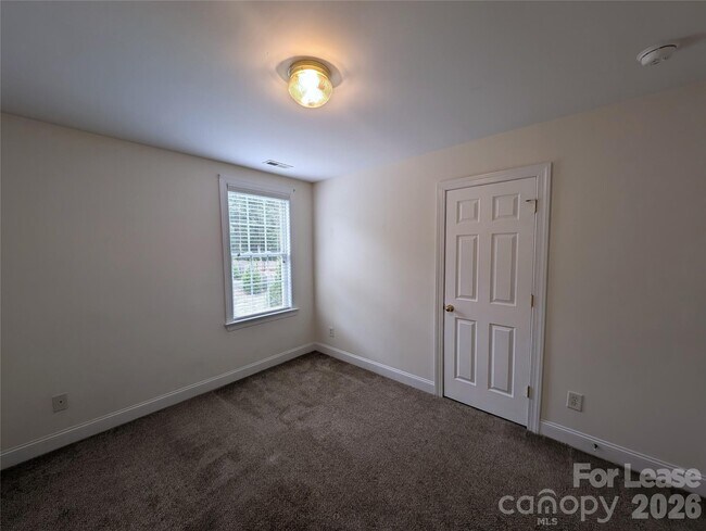 Building Photo - 2409 Trace Creek Dr