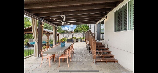 Building Photo - 4228 Calavo Dr