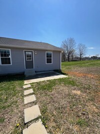 Building Photo - 400 Lambert Rd