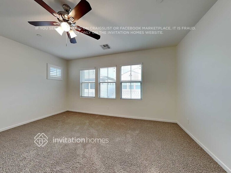 Building Photo - 1949 S Wallrade Ln