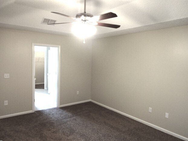 Building Photo - 1411 Heather Glen Ln