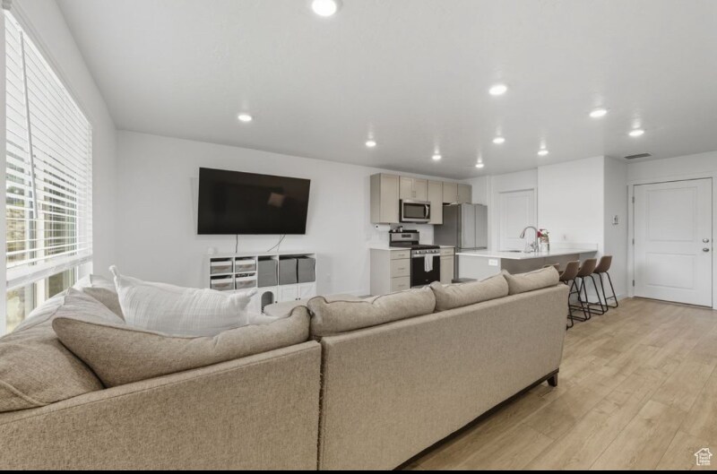 Building Photo - 3728 Orinda Dr