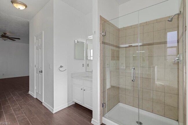 Building Photo - 2800 Amberwood Ln