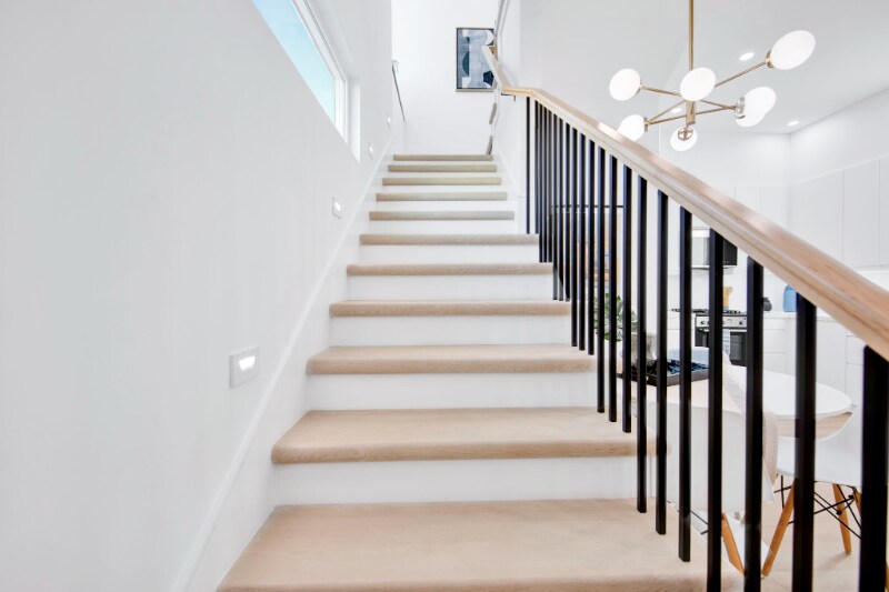 Building Photo - 2354 E Poppy St