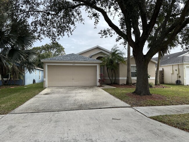 Primary Photo - Charming 3 Bedroom Home in Viera