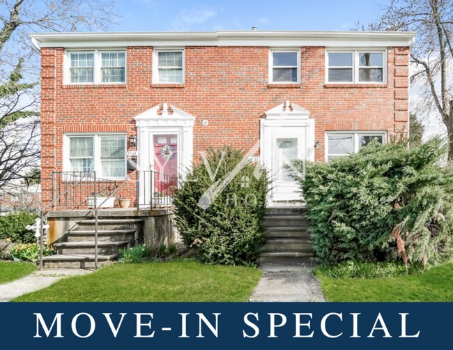 Updated 3 bedroom end unit townhome! 1501 Ingleside Ave Baltimore MD