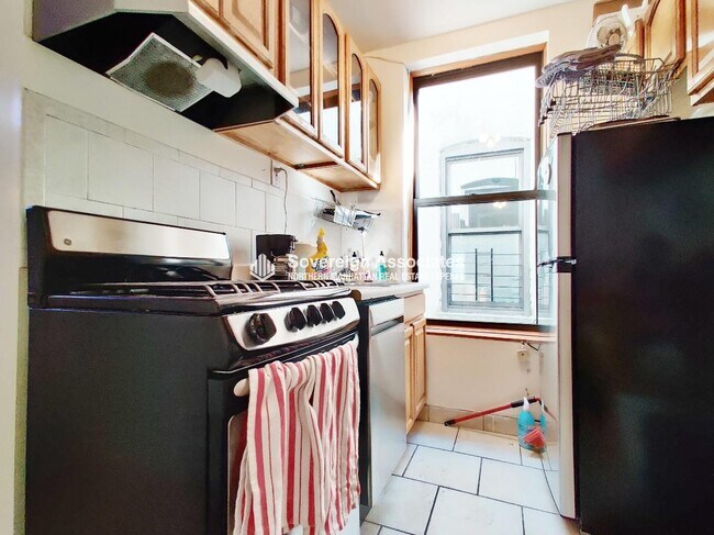 Floorplan - 3135 Broadway