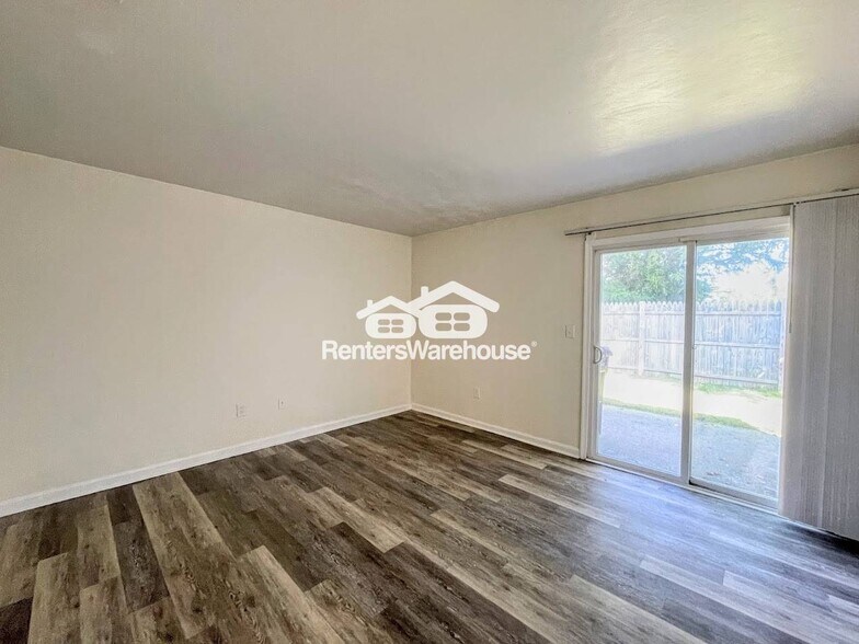 Building Photo - 2838 Eric Ct