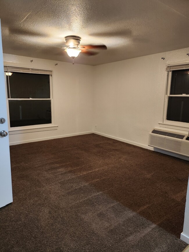 Building Photo - 2264 13th St