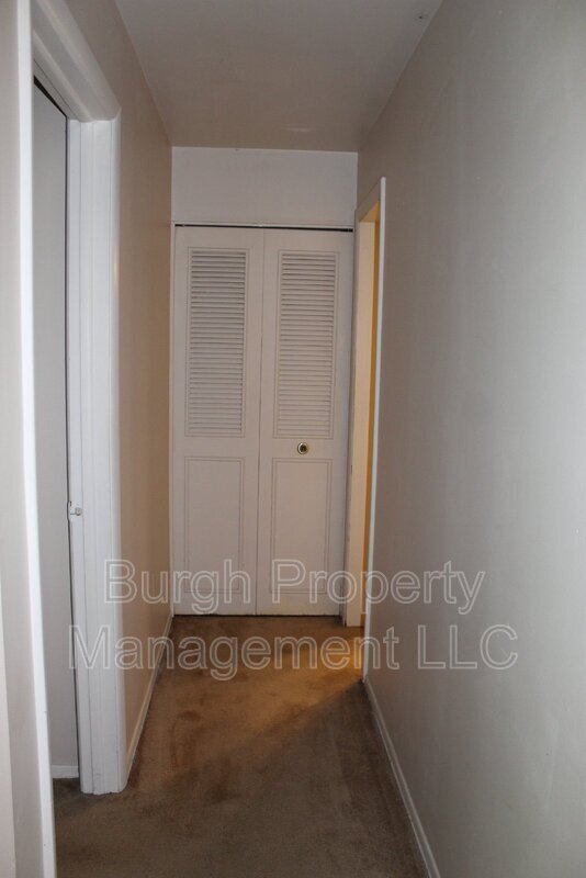 Building Photo - 5091 Sanlin Drive