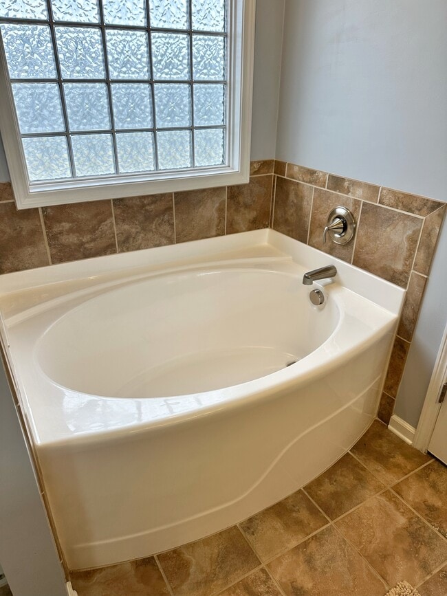 Building Photo - 144 Prelude Dr