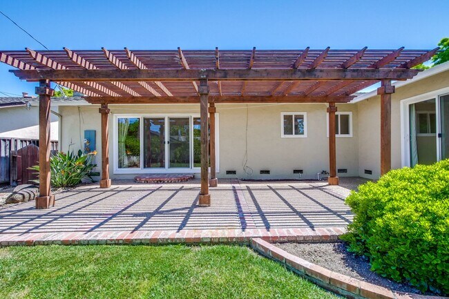 Building Photo - Charming Updated 4 Bedroom Home in Santa Clara with Expansive Backyard and Fruit Trees.