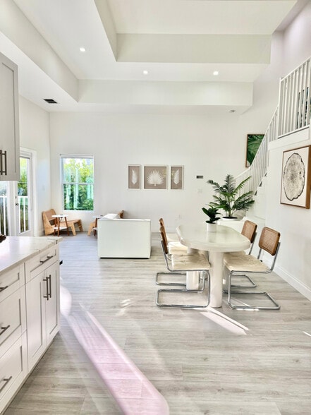 Building Photo - 3204 Karen Dr