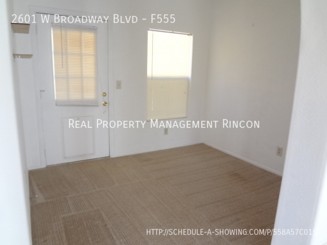 Building Photo - 2601 W Broadway Blvd