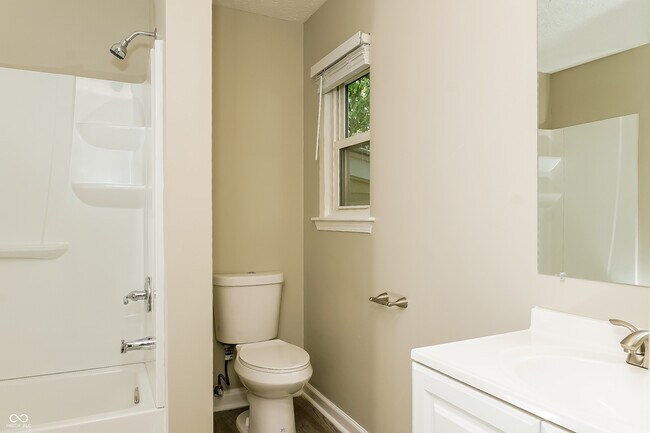 Building Photo - 6815 Turnberry Way