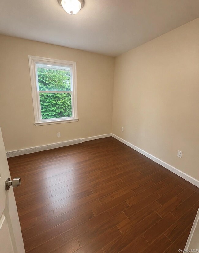 Building Photo - 81 Bellwood Ave