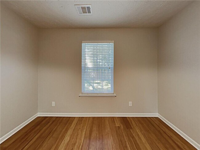 Building Photo - 227 Weatherstone Pointe Dr