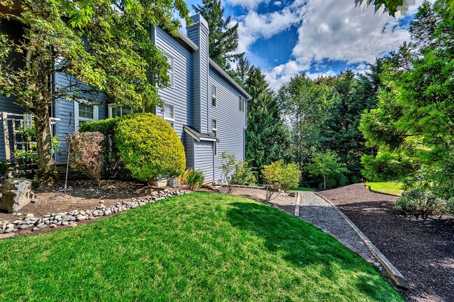 Building Photo - 4 bed 3 bath plus bonus room in Bothell