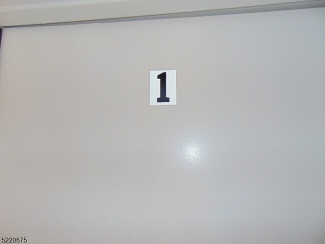 Building Photo - 75 N 11th St