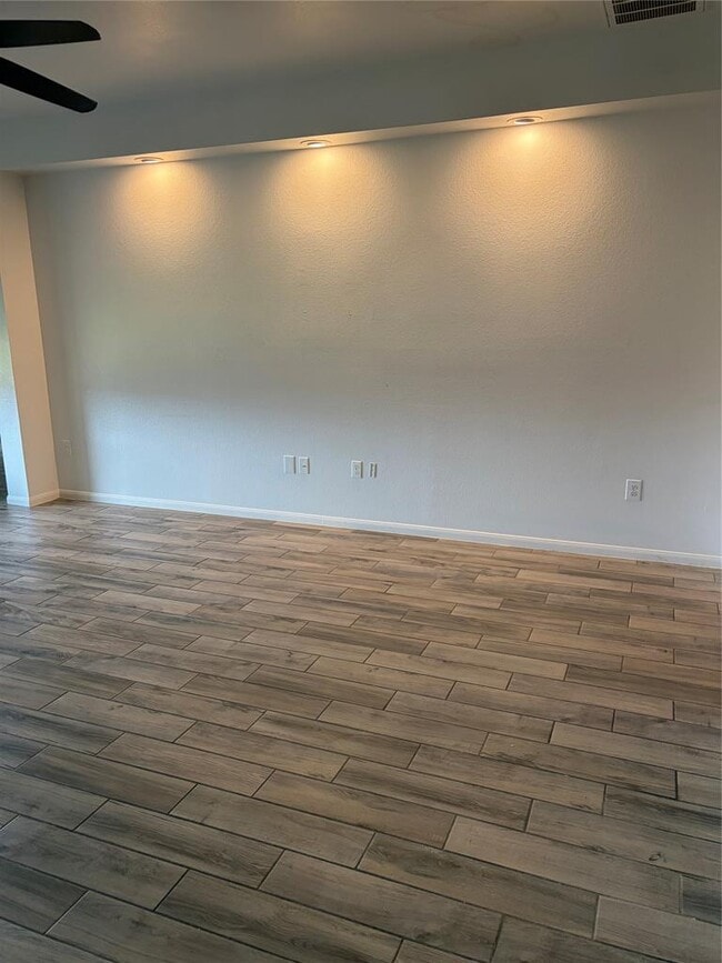 Building Photo - 137 Rafe Ct