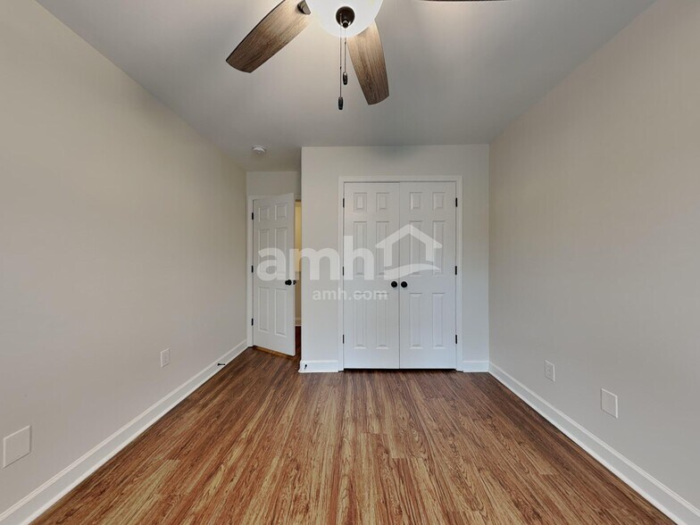 Building Photo - 6677 Springfield Village Ln