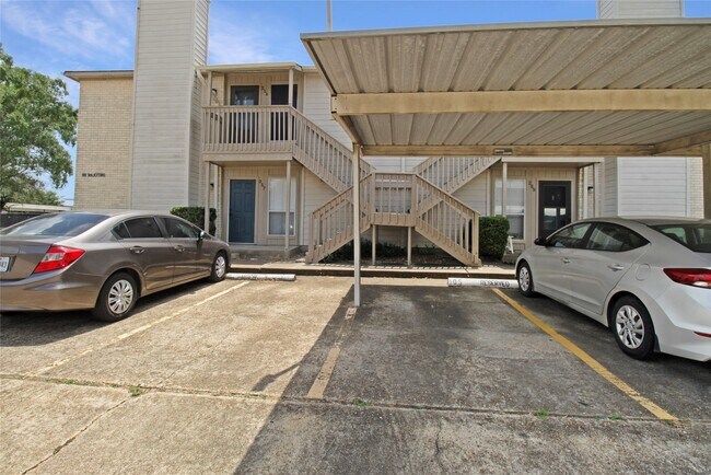 Building Photo - 3919 Fairmont Pkwy