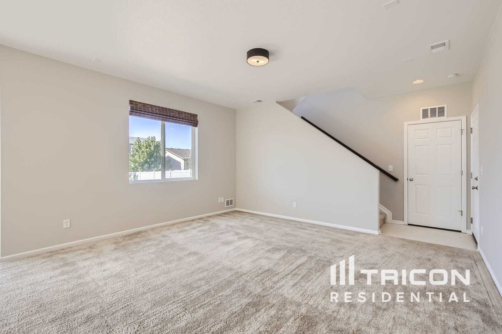 Building Photo - 1813 Paley Dr