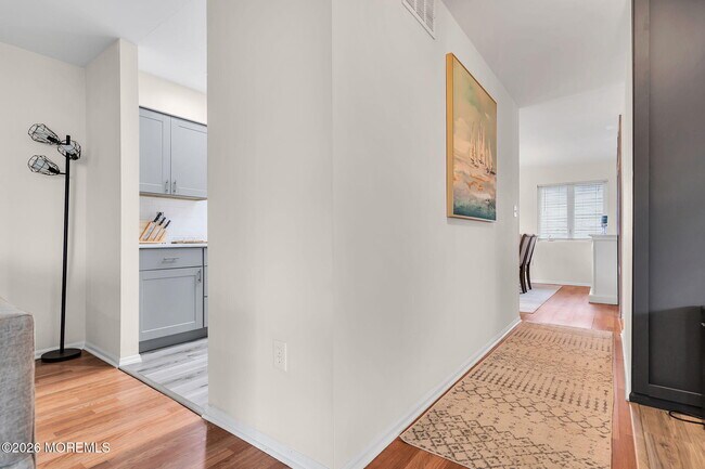 Building Photo - 658 Driftwood Pl