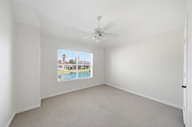 Building Photo - 14207 Hawkesbury Ct