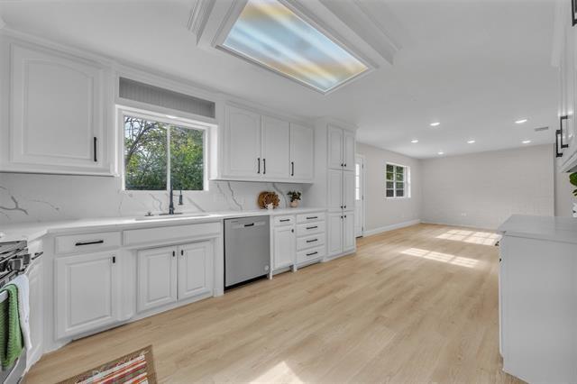 Building Photo - 217 Palomino Dr