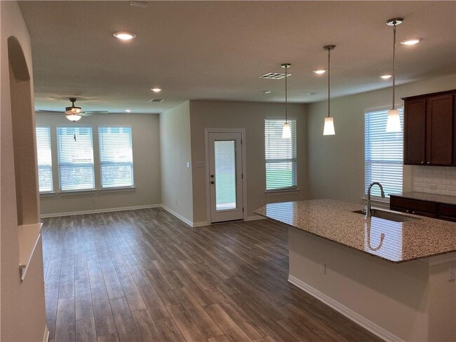 Building Photo - 3421 Charade Dr