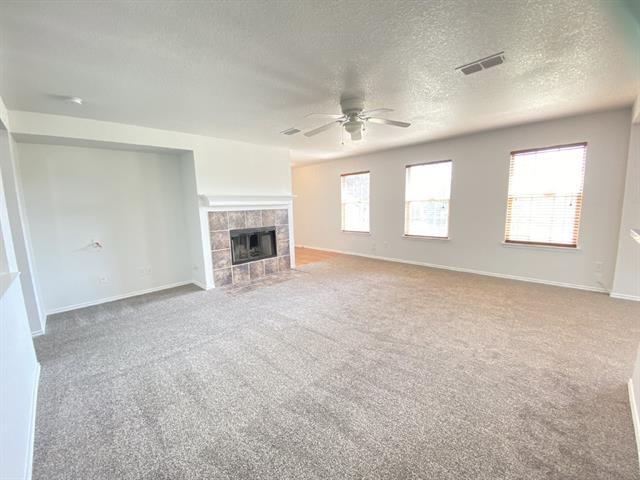 Building Photo - 8016 Meadow View Tr