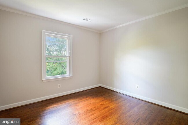 Building Photo - 7804 Lonesome Pine Ln