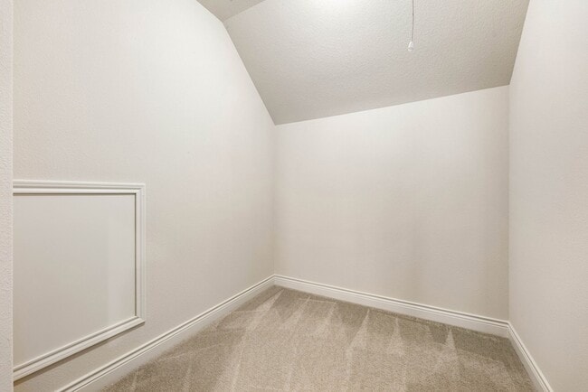 Building Photo - 32 Evangeline Blvd