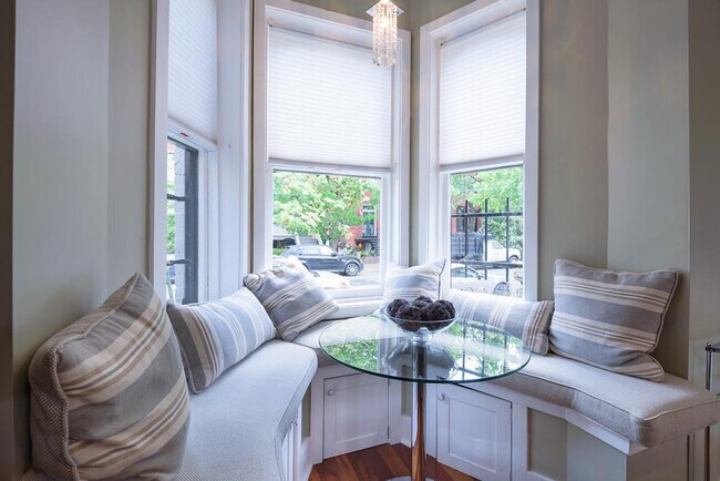 Building Photo - 401 Constitution Ave NE