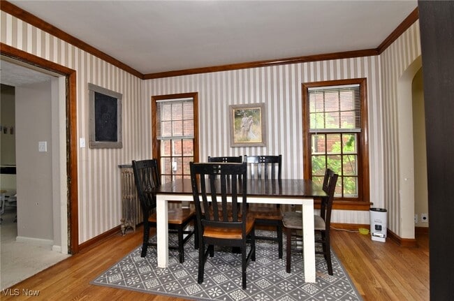 Building Photo - 2408 Eardley Rd