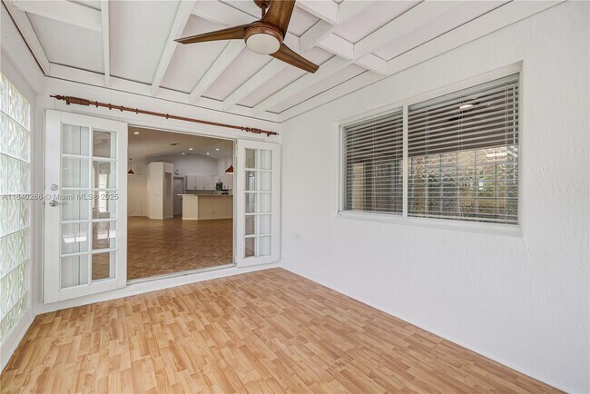 Building Photo - 1509 Canary Island Dr