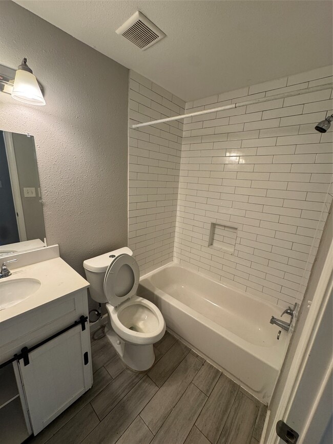 Building Photo - 8502 N Main St