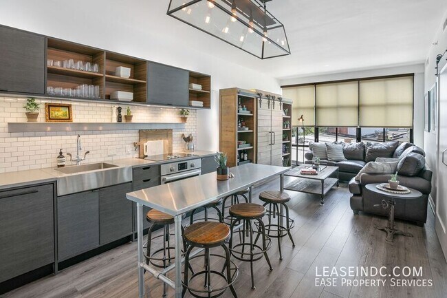 Building Photo - 2030 8th St NW