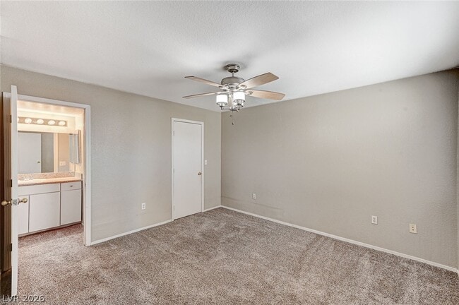 Building Photo - 555 E Silverado Ranch Blvd